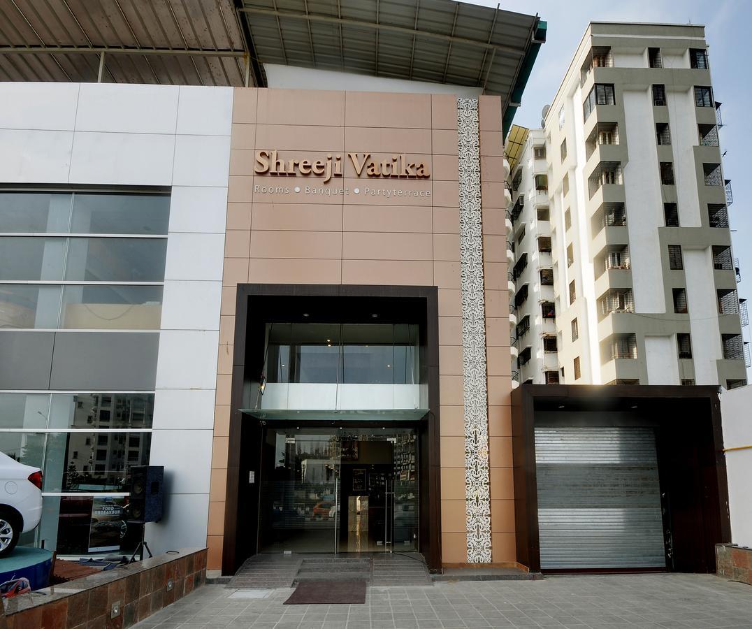 Shreeji Vatika Hotel Surat Eksteriør billede